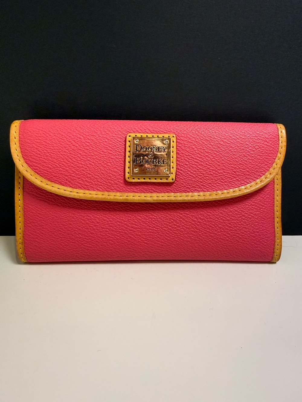 Dooney & Bourke Hot Pink Pebble Grain Continental Clutch Wallet Tan Trim